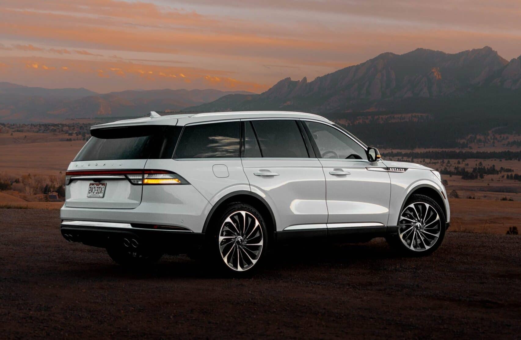 You are currently viewing Lincoln Aviator Has A New Starting Price From $5K to $59,890