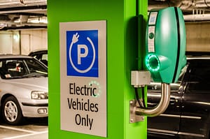 Read more about the article Automakers Making Electric Vehicles Harder For Buyers To Want
